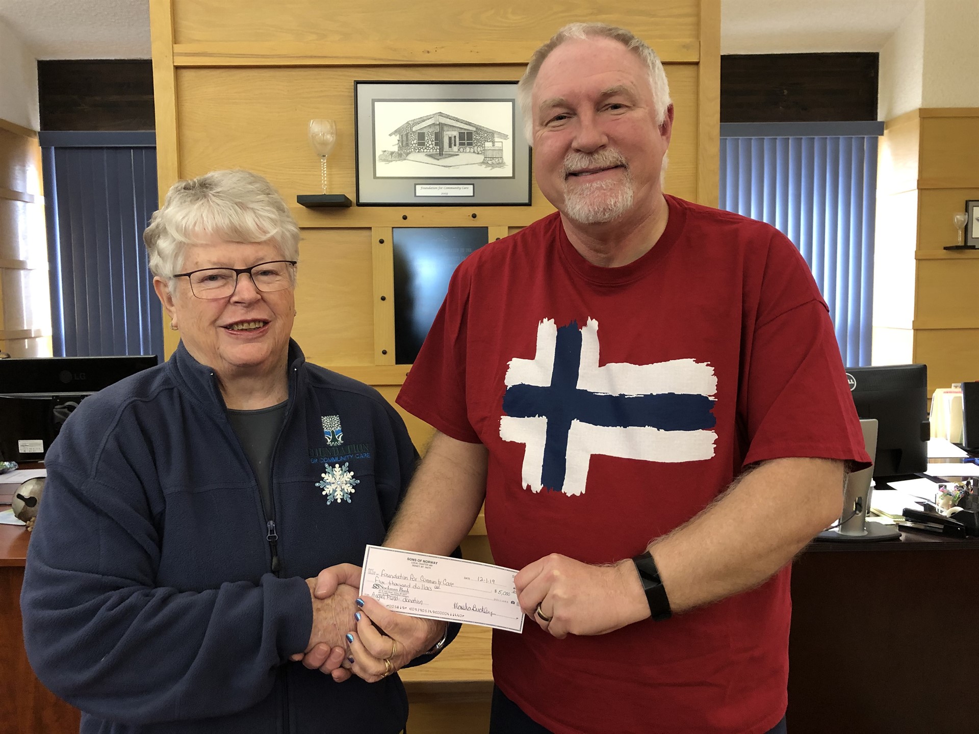 Son's of Norway Donate to FFCC