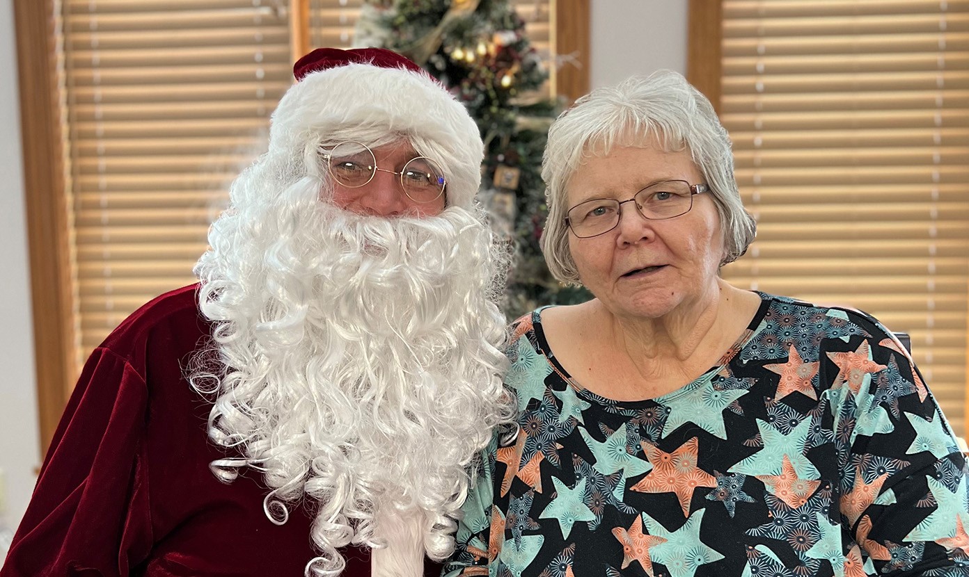 Santa Visits Residents of Knife River Care Center