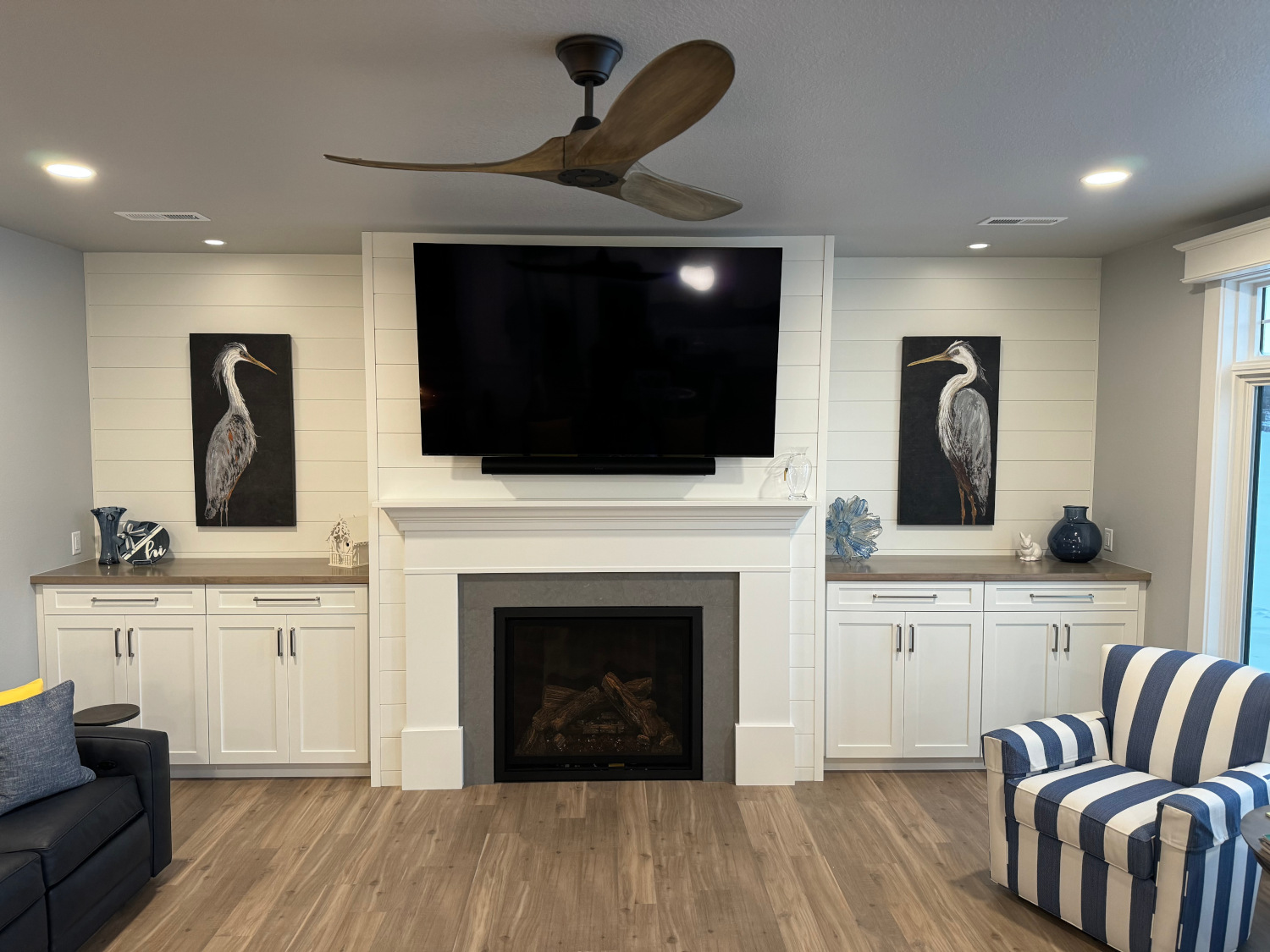 Gallery 169