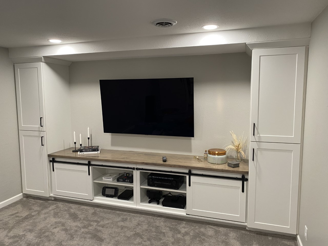 Gallery 186